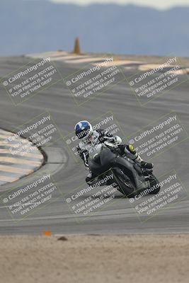 media/Sep-21-2025-Race Pace (Sun) [[98bf33ef95]]/Non Verified/1-Turns 9 and 10 (8am)/